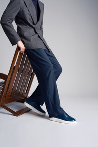 Blaue Slip-on-Sneakers für Herren aus Leder - Santoni - editorial