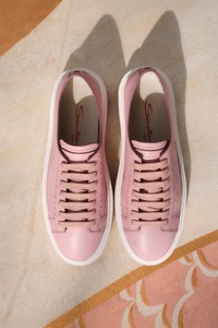 Sneaker en cuir rose pour femme - Santoni - editorial