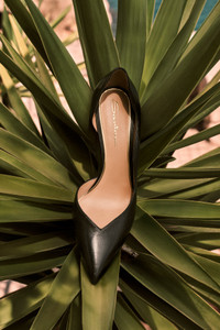 Women's black leather high-heel pump - Santoni - editorial