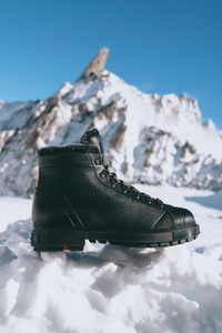 Men's black tumbled leather hiking boot with fur - Santoni - editorial
