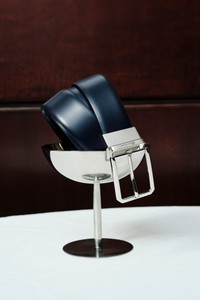 Reversible and adjustable black and blue leather belt - Santoni - editorial