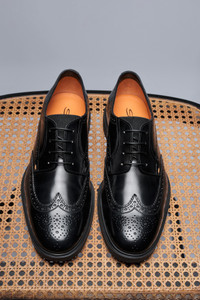 Men's black leather Easy brogue lace-up - Santoni - editorial