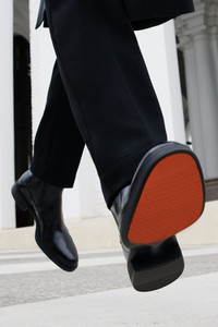 Stivaletto Easy da uomo in pelle nera - Santoni - editorial