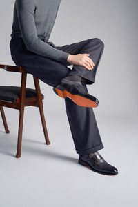 Chaussure à double boucle en cuir gris pour homme - Santoni - editorial