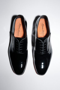 Men's black patent leather Oxford shoe - Santoni - editorial