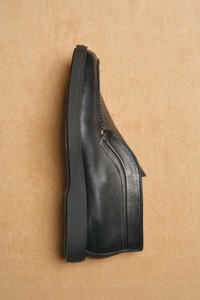 Men's grey tumbled leather desert boot - Santoni - editorial
