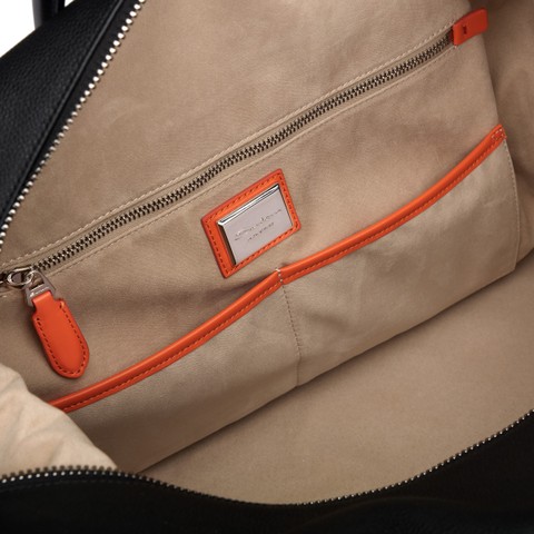 Black tumbled leather weekend bag | Santoni US